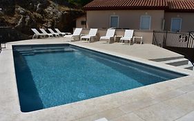Brsec Villa Anda S Apartmanima I Bazenom